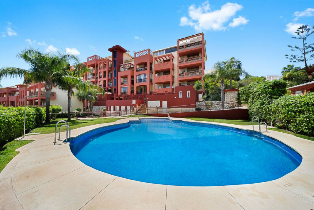Middle Floor Apartment Torrequebrada Málaga - image 18