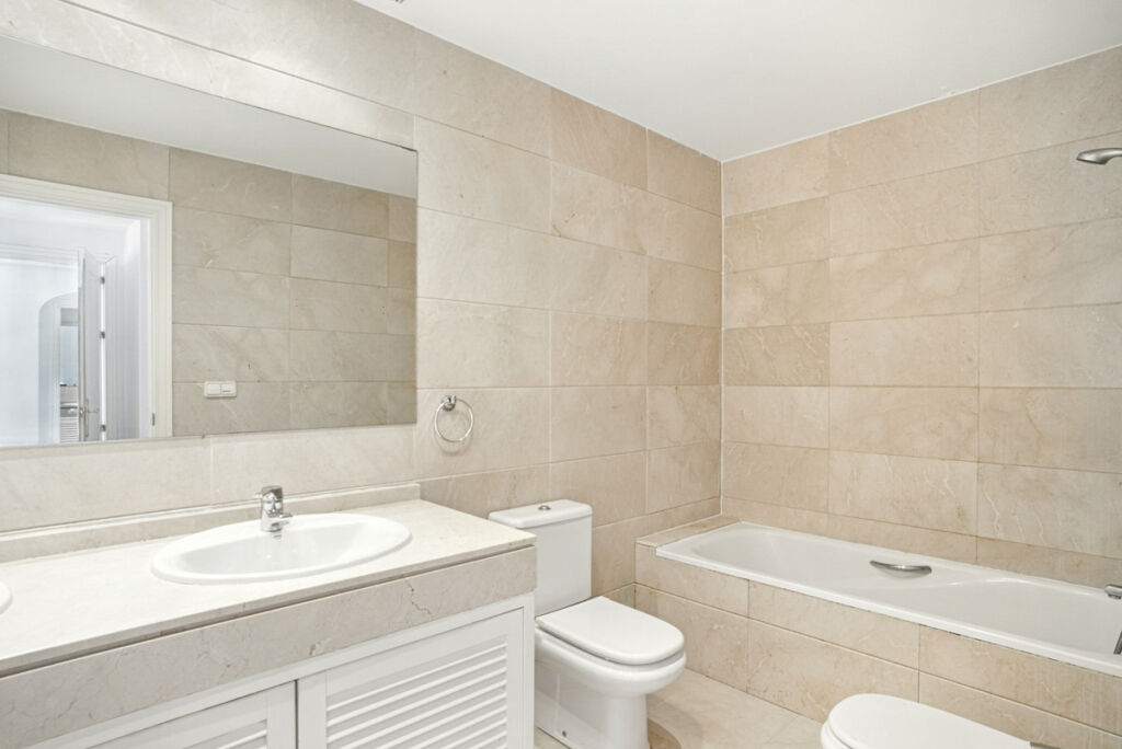 Townhouse Los Arqueros Málaga - image 18