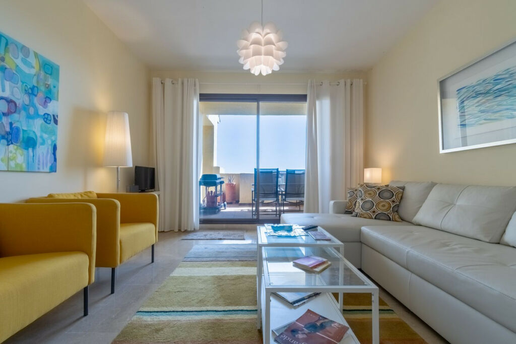 Middle Floor Apartment La Duquesa Málaga - image 18