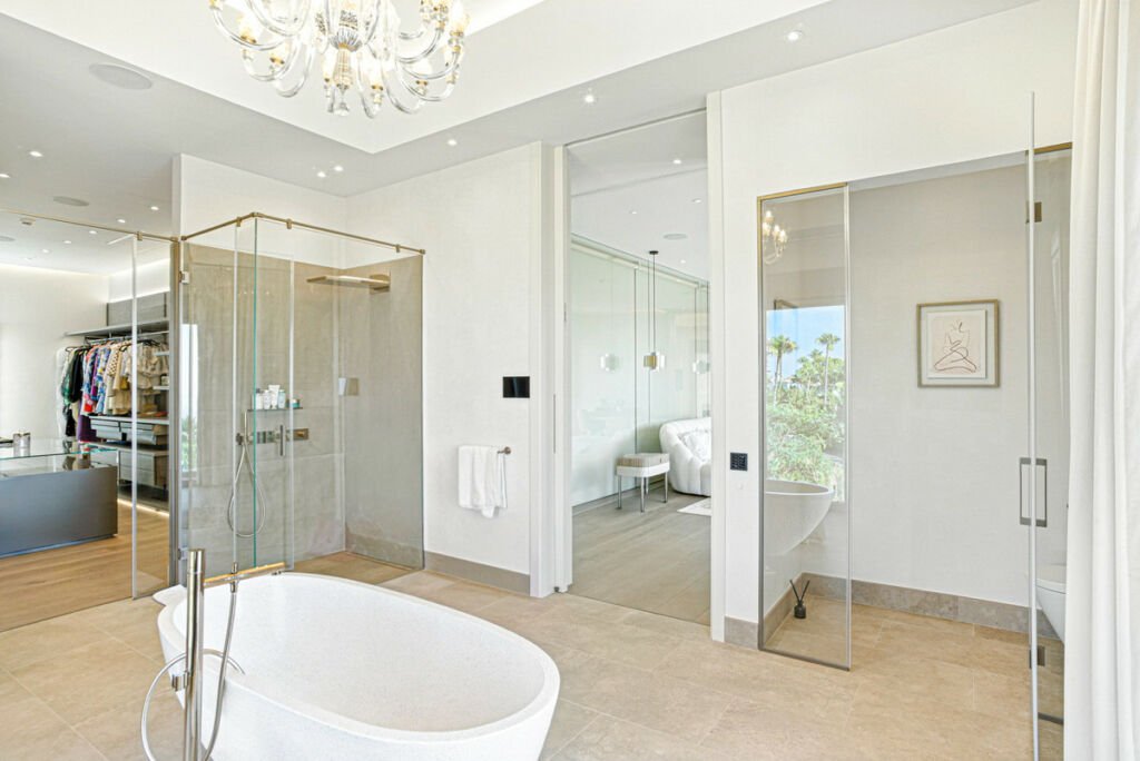 Detached Villa Sierra Blanca Málaga - image 21