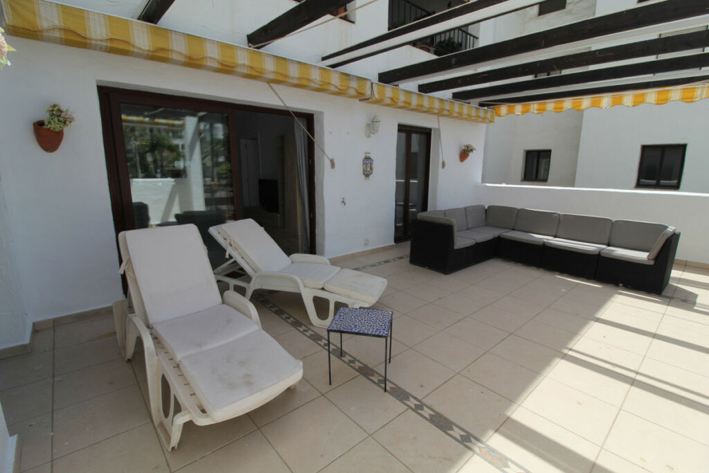 Middle Floor Apartment Puerto Banús Málaga - image 17