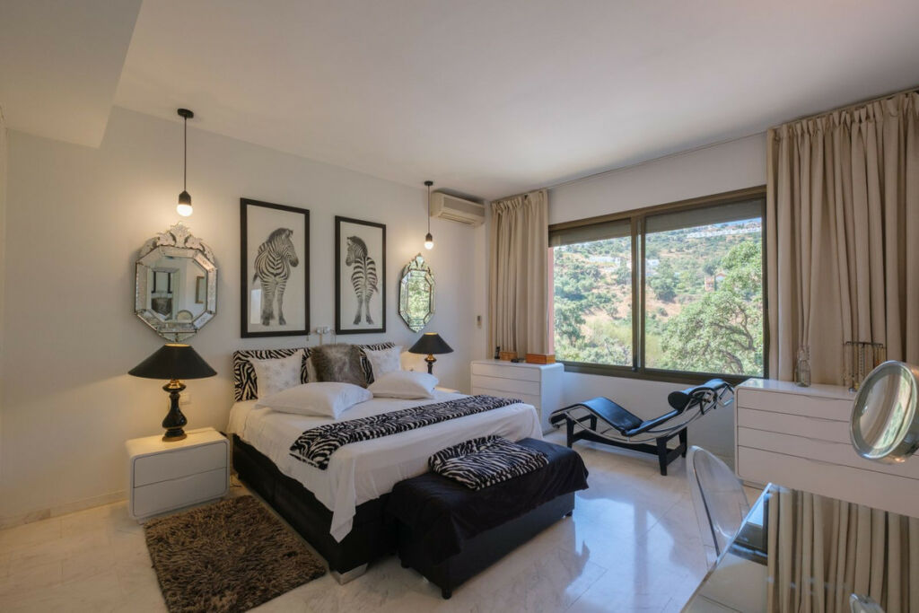 Middle Floor Apartment La Mairena Málaga - image 18