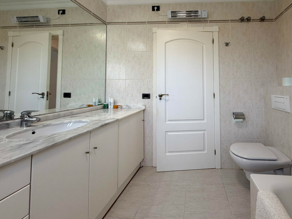 Middle Floor Apartment Benissa Alicante - image 18