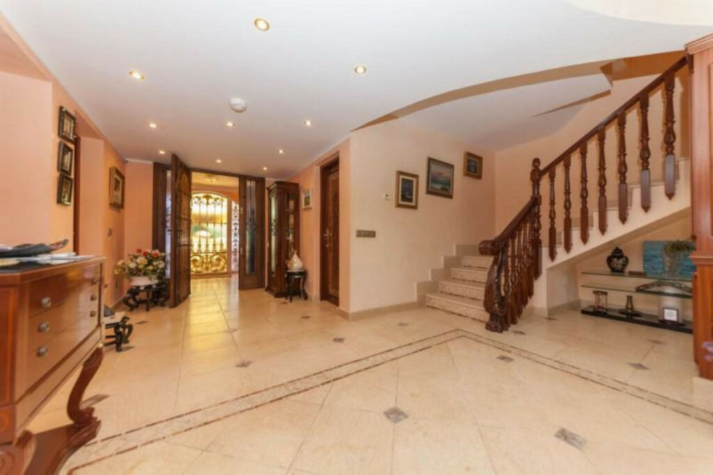 Semi-Detached House Puerto de Cabopino Málaga - image 5