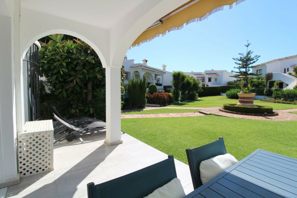 Ground Floor Apartment El Paraiso Málaga - image 18