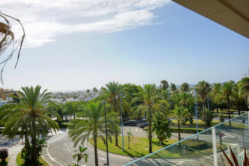 Middle Floor Apartment San Pedro de Alcántara Málaga - image 18