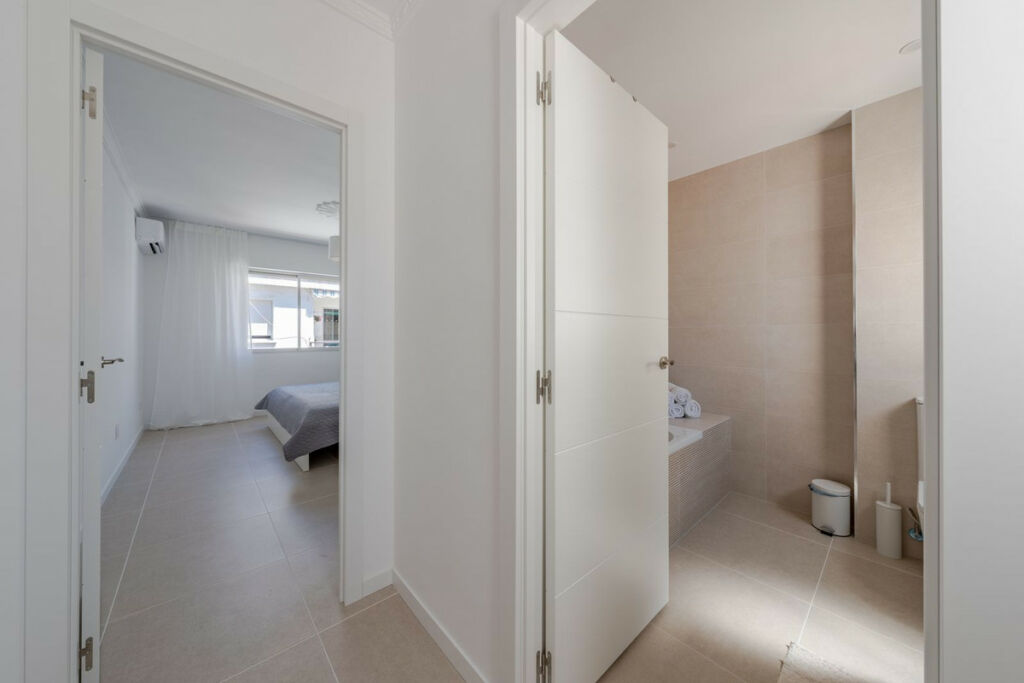 Top Floor Apartment Estepona Málaga - image 18