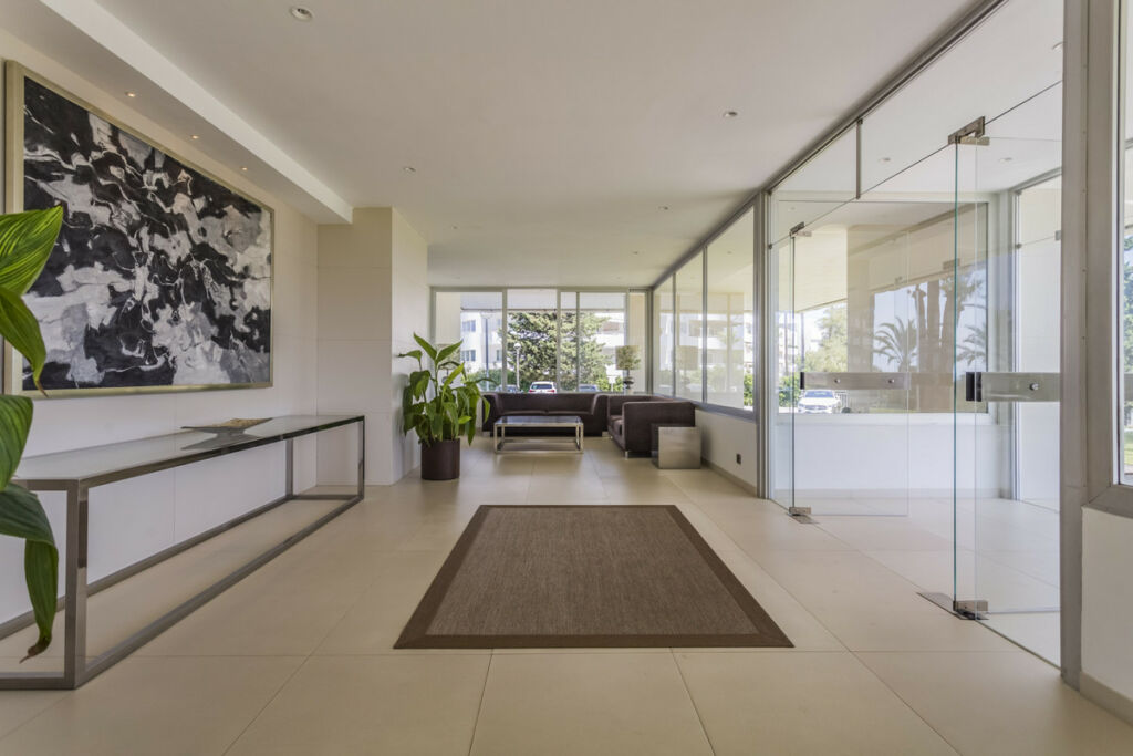 Middle Floor Apartment Río Real Málaga - image 18