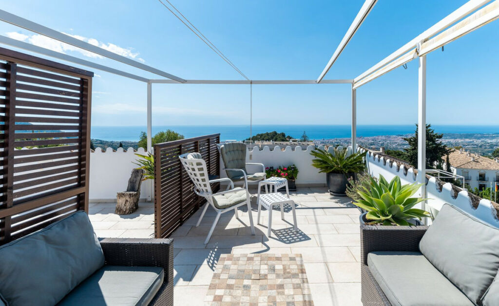Middle Floor Apartment Mijas Málaga - image 2