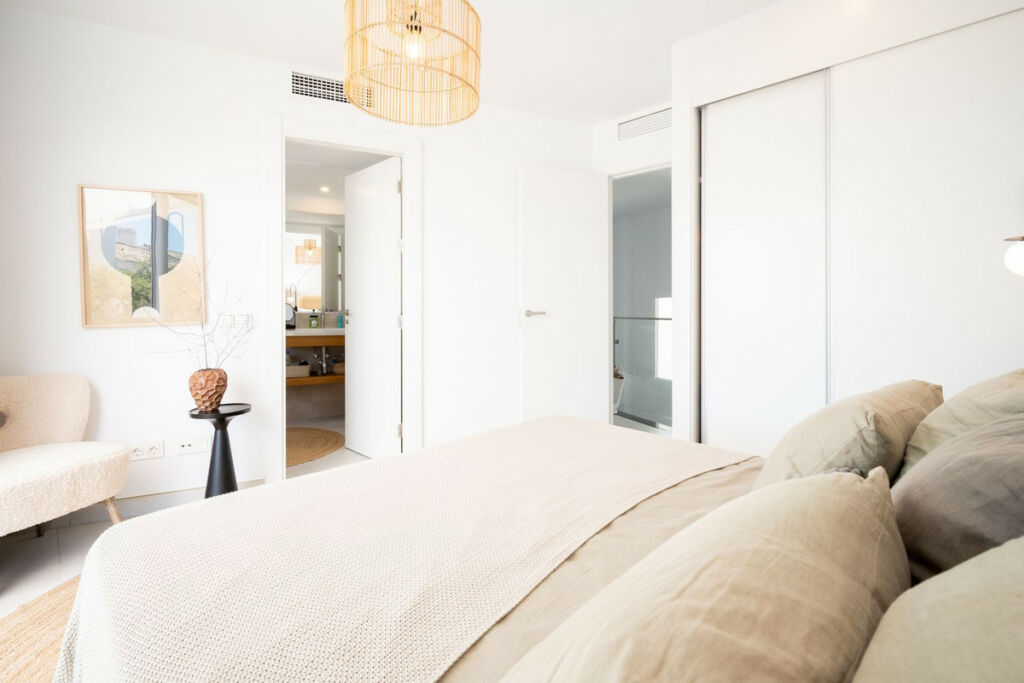 Penthouse Duplex Altos de los Monteros Málaga - image 18