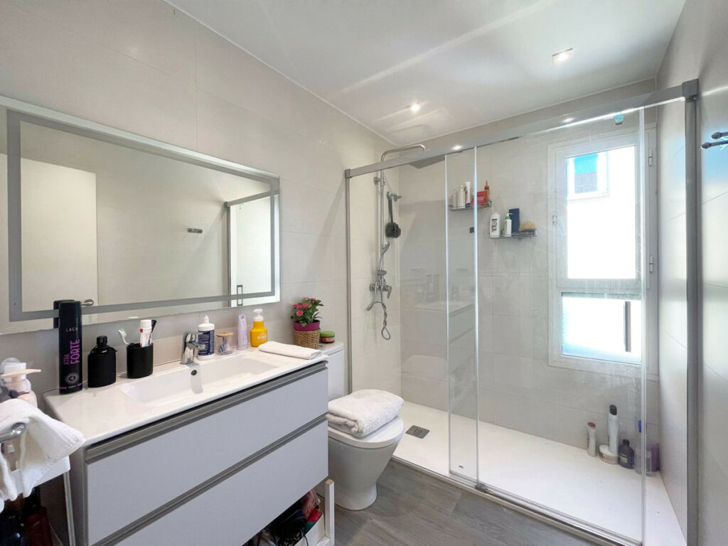 Semi-Detached House Higueron Málaga - image 18