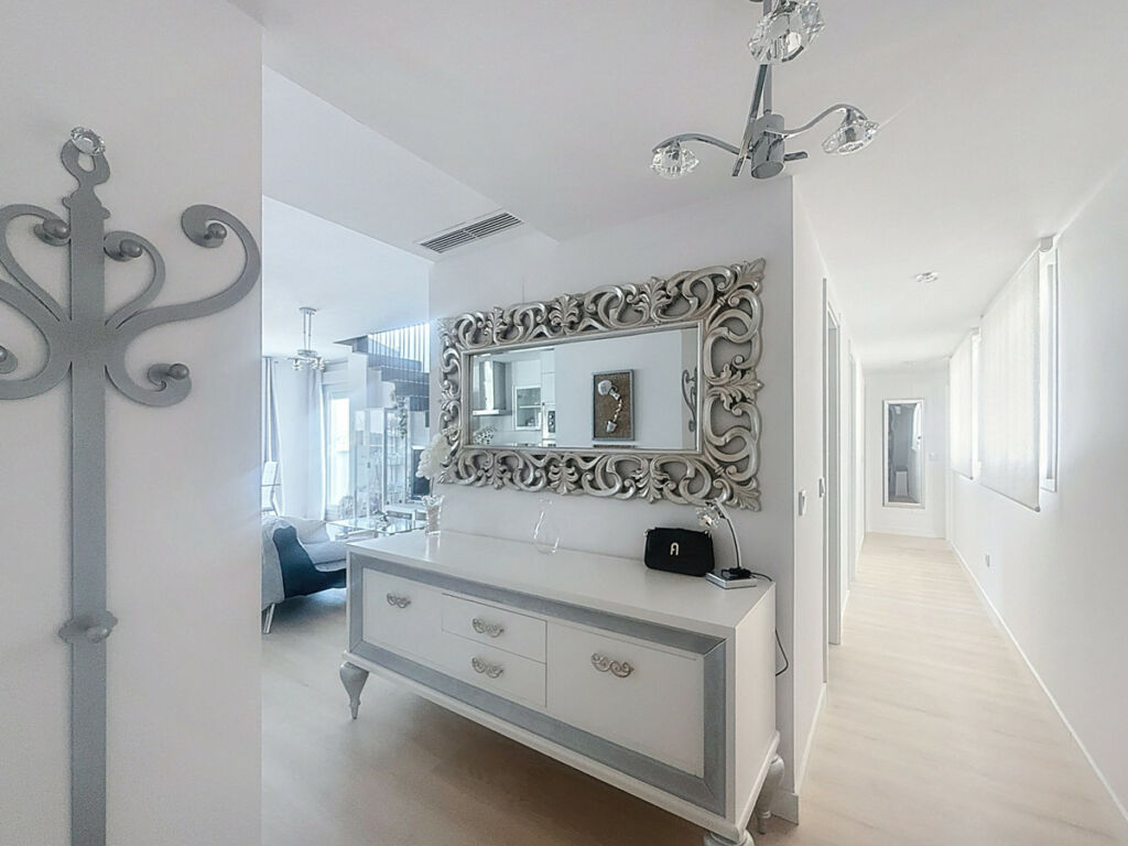 Penthouse Estepona Málaga - image 19