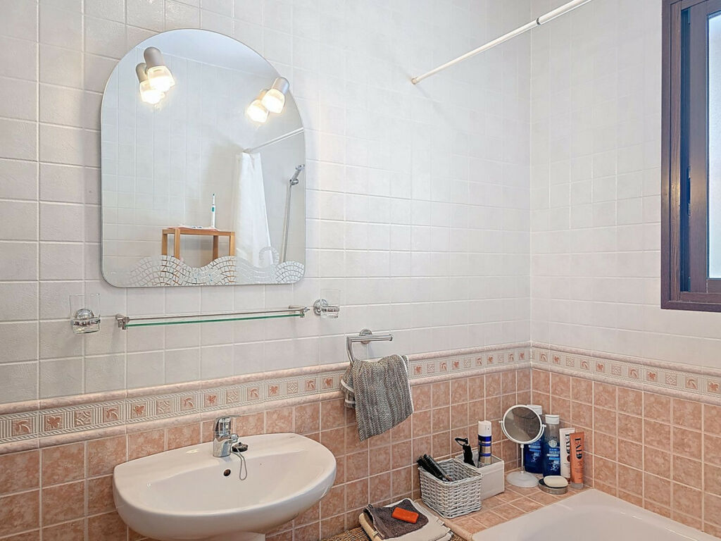 Detached Villa Comares Málaga - image 19
