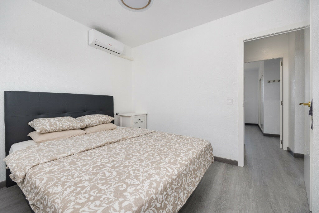 Middle Floor Apartment Punta Prima Alicante - image 18