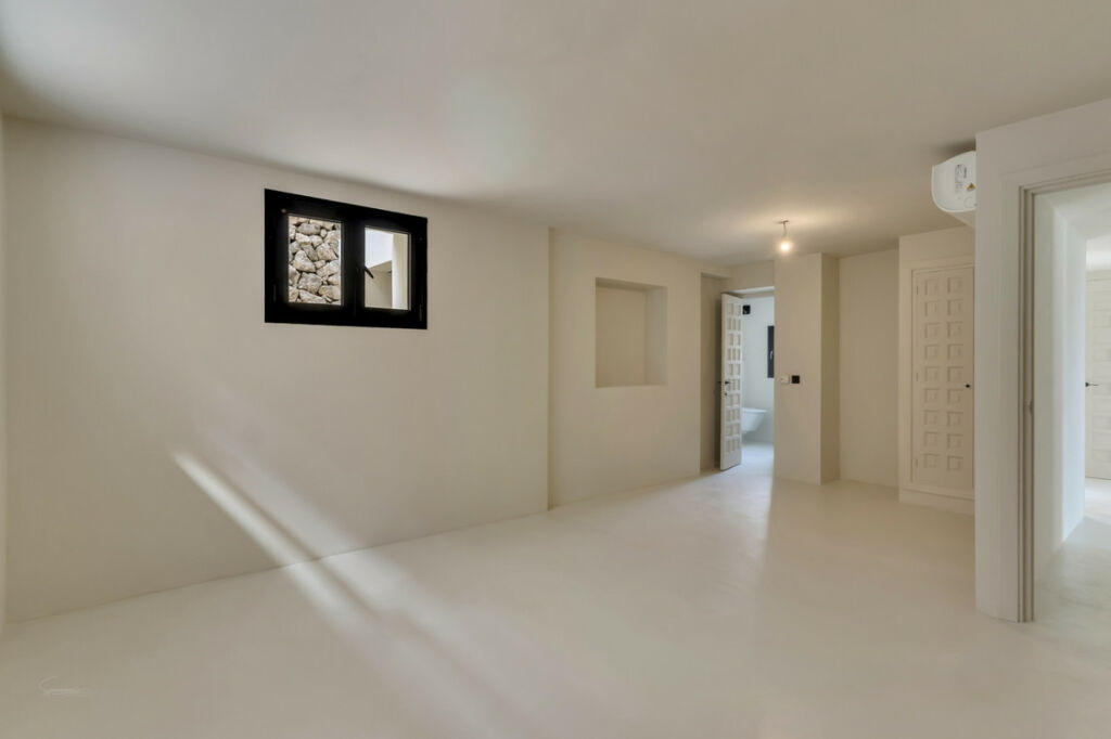 Detached Villa Benissa Alicante - image 18