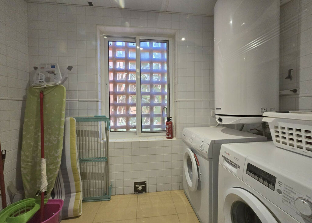 Ground Floor Apartment La Mairena Málaga - image 19