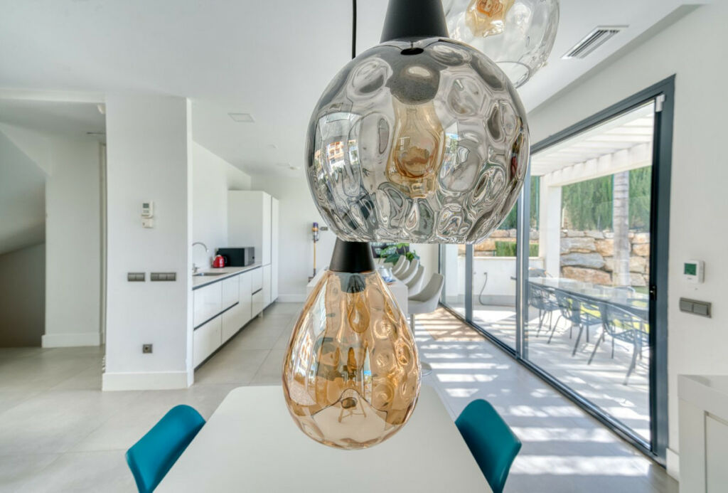 Detached Villa Estepona Málaga - image 18