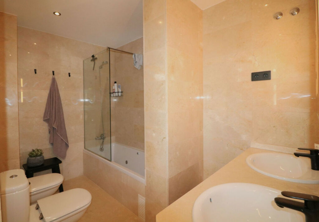 Penthouse La Mairena Málaga - image 18