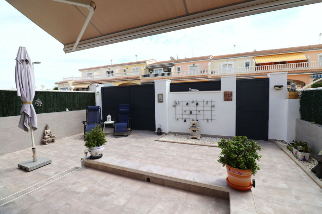 Townhouse Benijofar Alicante - image 18