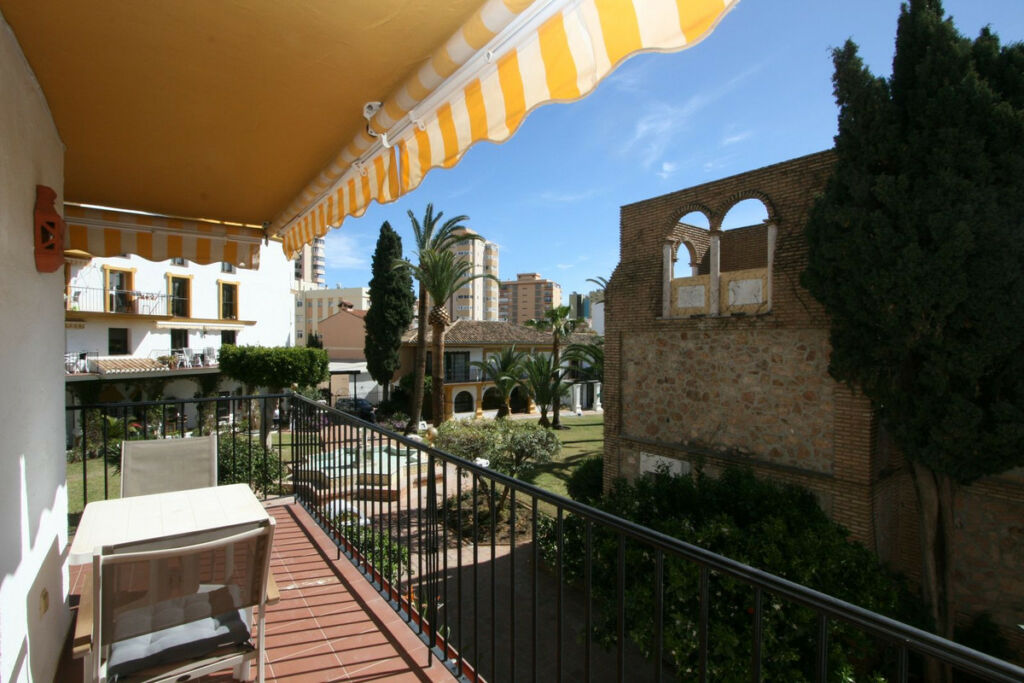 Middle Floor Apartment Fuengirola Málaga - image 18