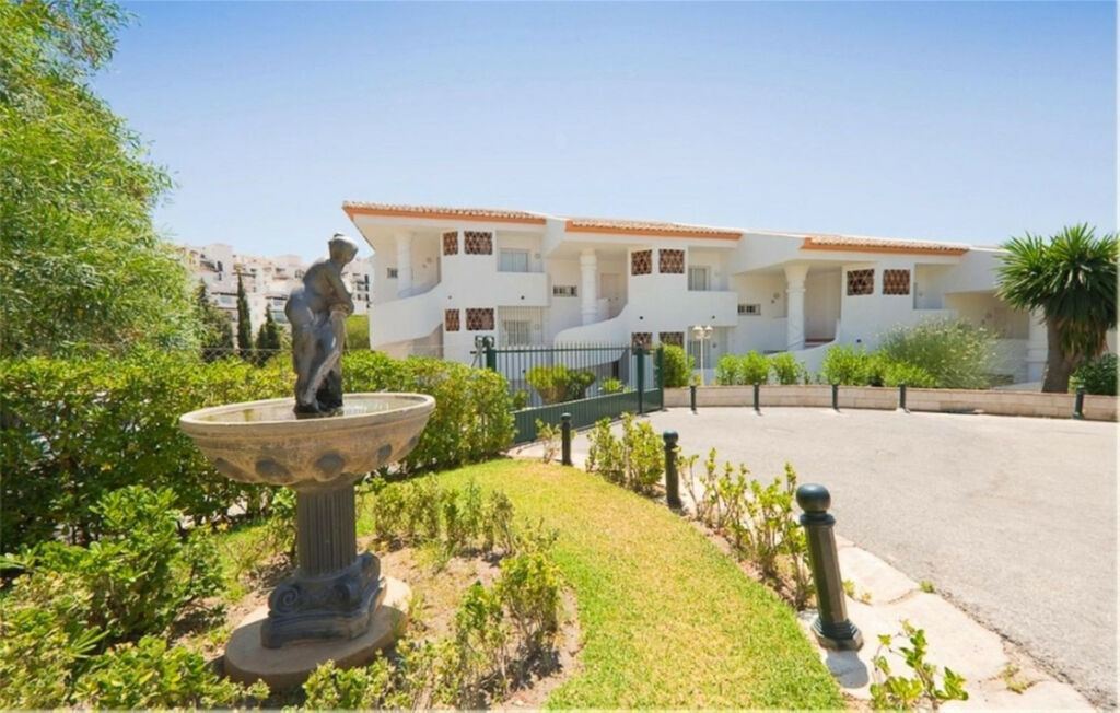 Ground Floor Apartment Calahonda Málaga - image 21