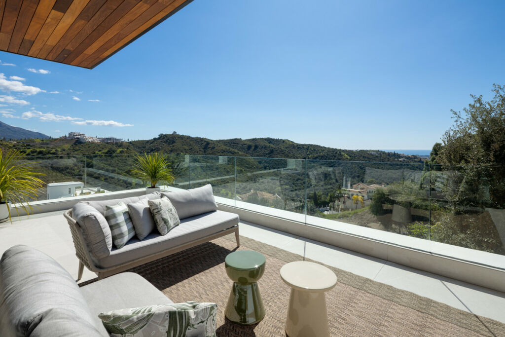Detached Villa Benahavís Málaga - image 18