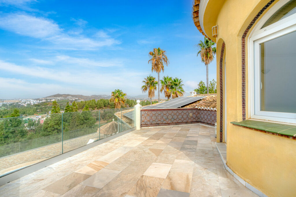 Detached Villa El Chaparral Málaga - image 24