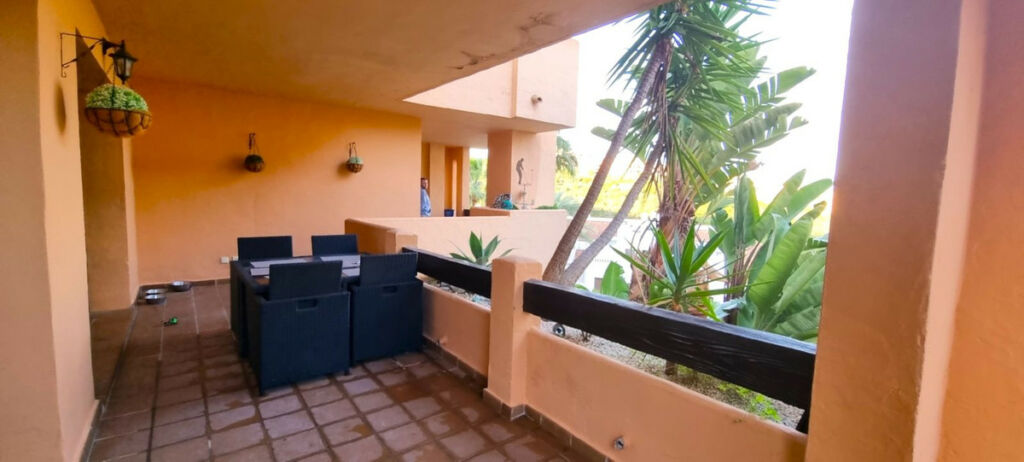 Middle Floor Apartment La Duquesa Málaga - image 18