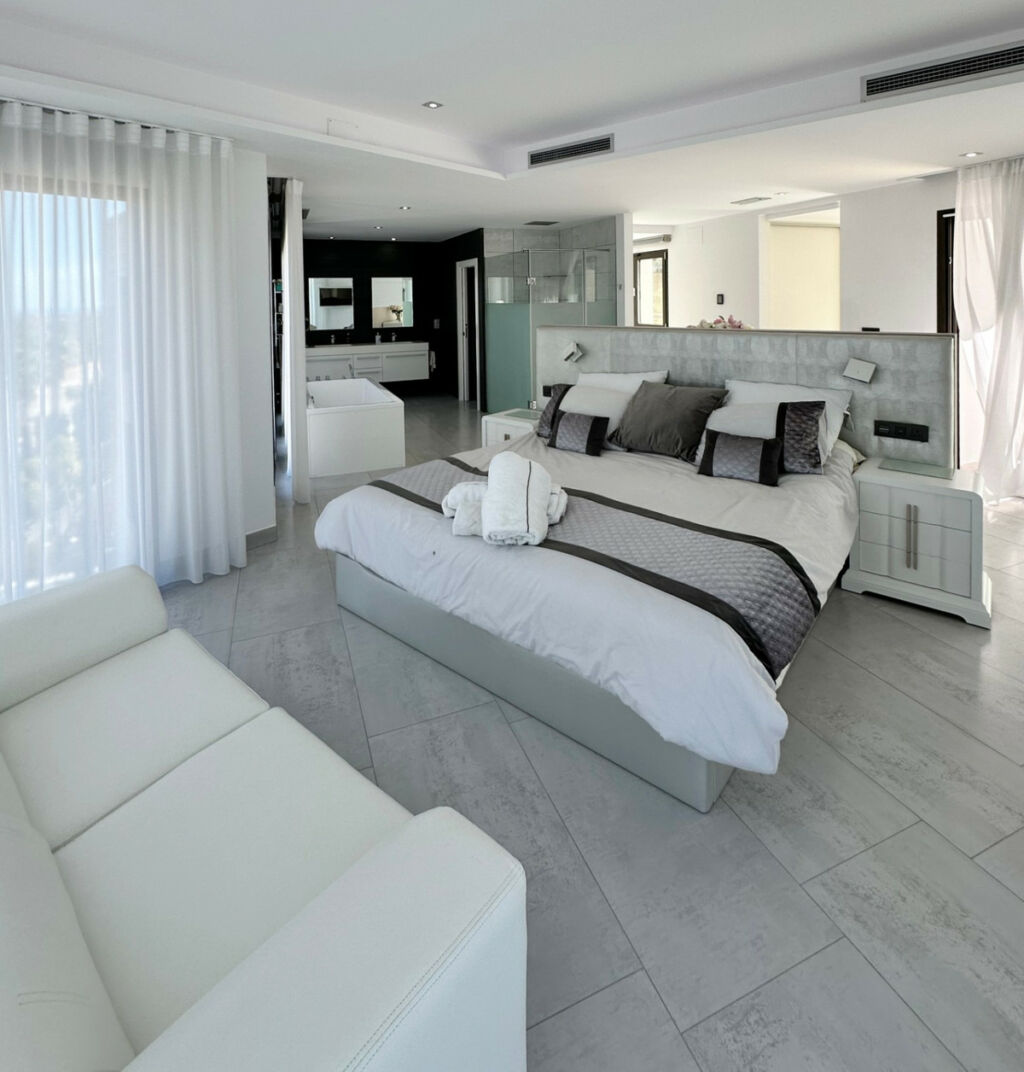 Detached Villa Javea Alicante - image 18