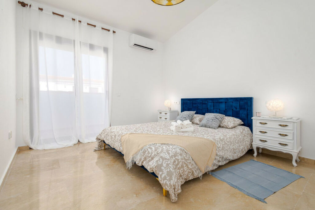 Duplex Marbella Málaga - image 18