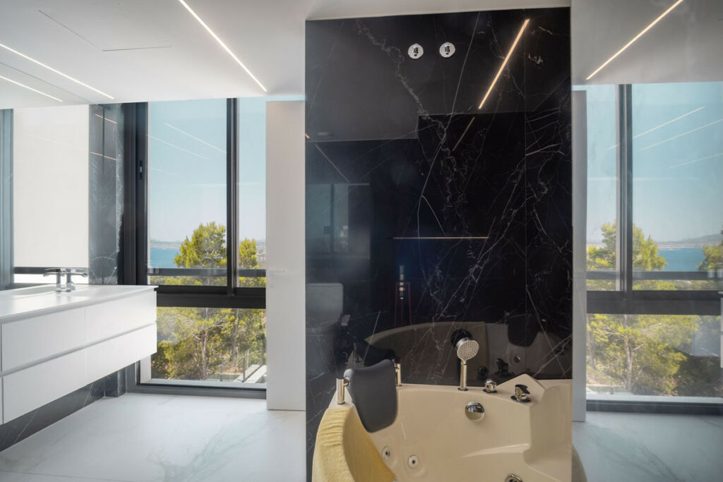 Detached Villa Altea Alicante - image 18