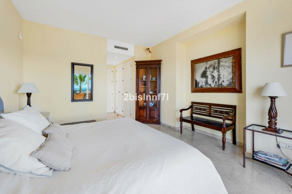 Middle Floor Apartment Elviria Málaga - image 18
