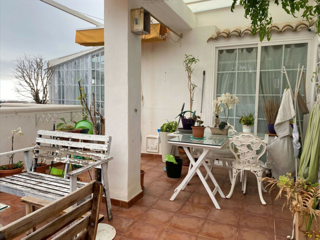 Middle Floor Apartment Río Real Málaga - image 18