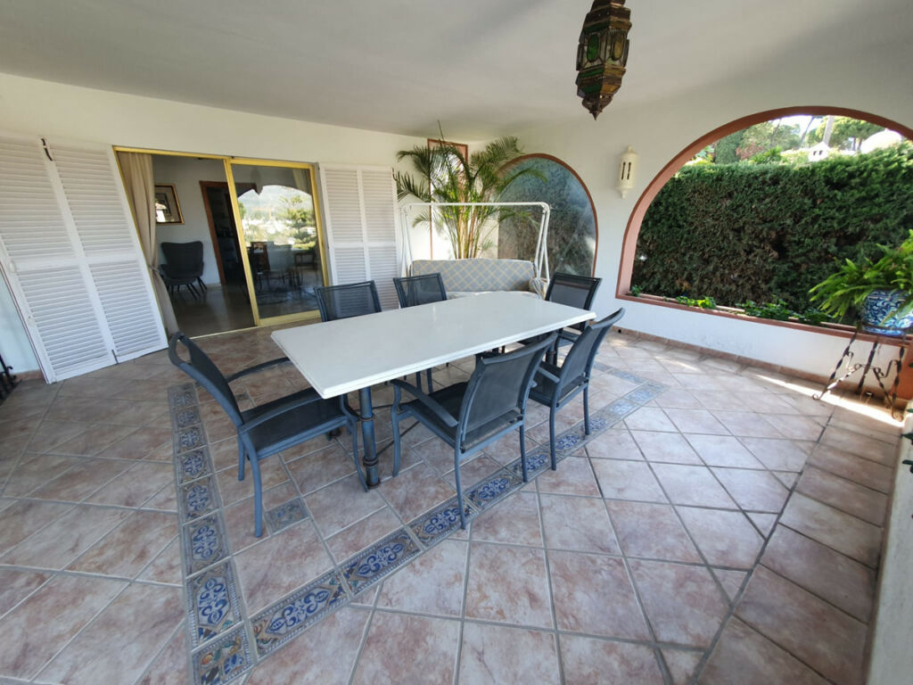 Detached Villa Nueva Andalucía Málaga - image 7