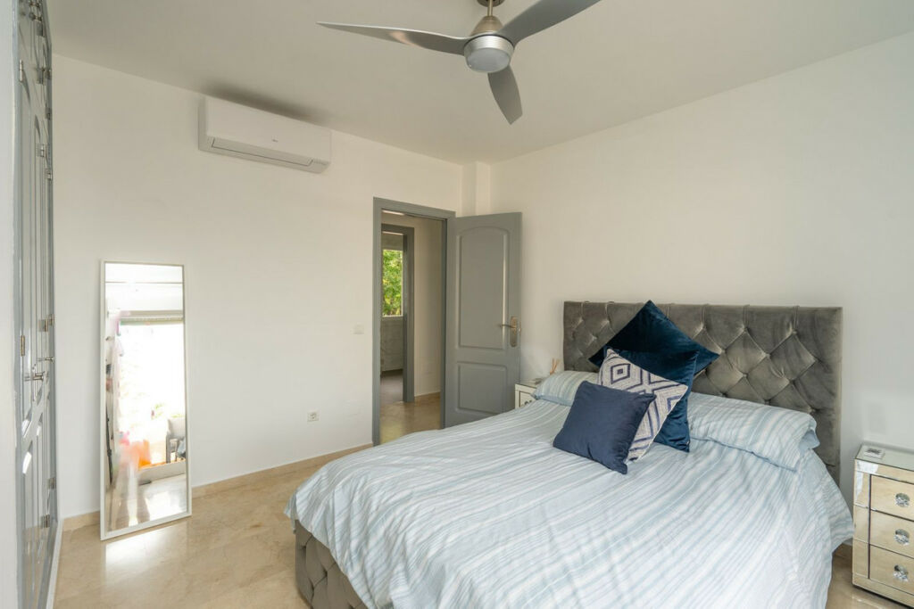 Detached Villa Benalmadena Málaga - image 18