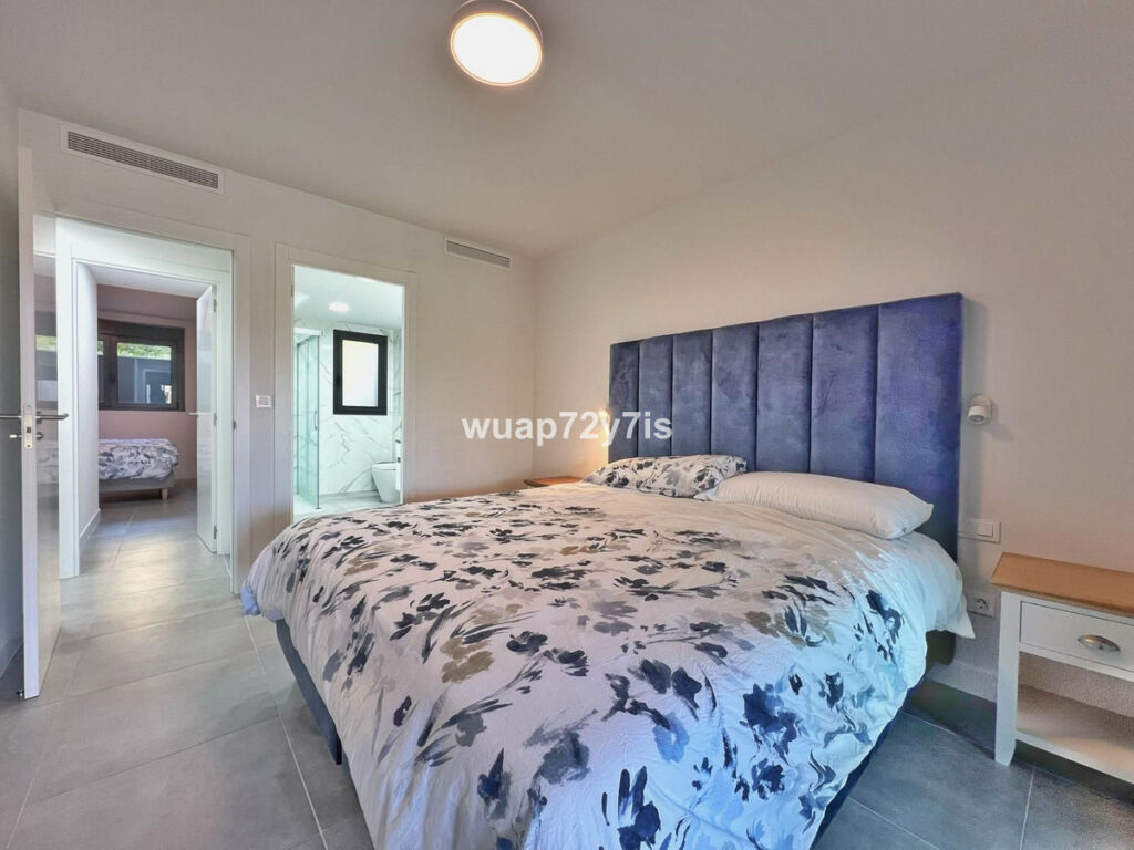 Ground Floor Apartment Selwo Málaga - image 18