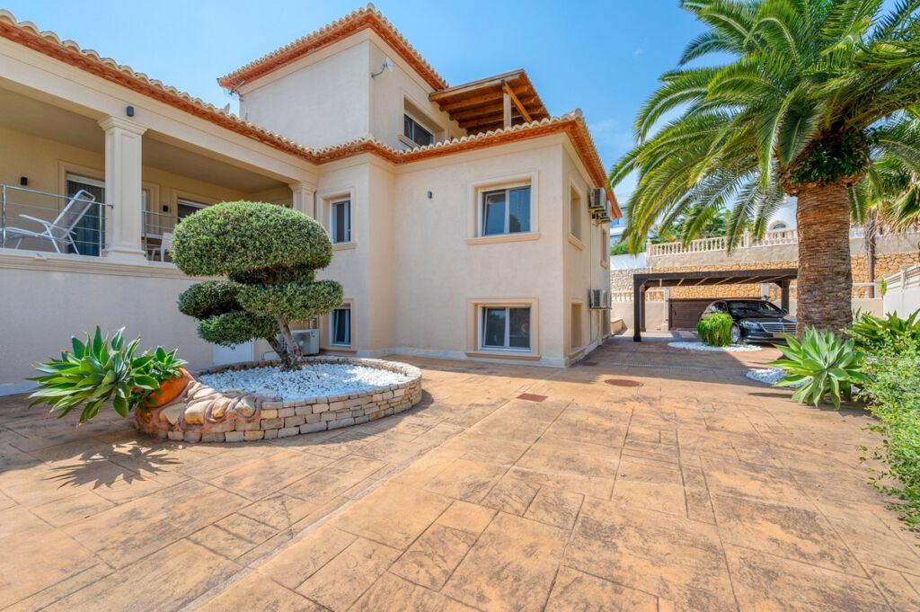 Detached Villa Benissa Alicante - image 18