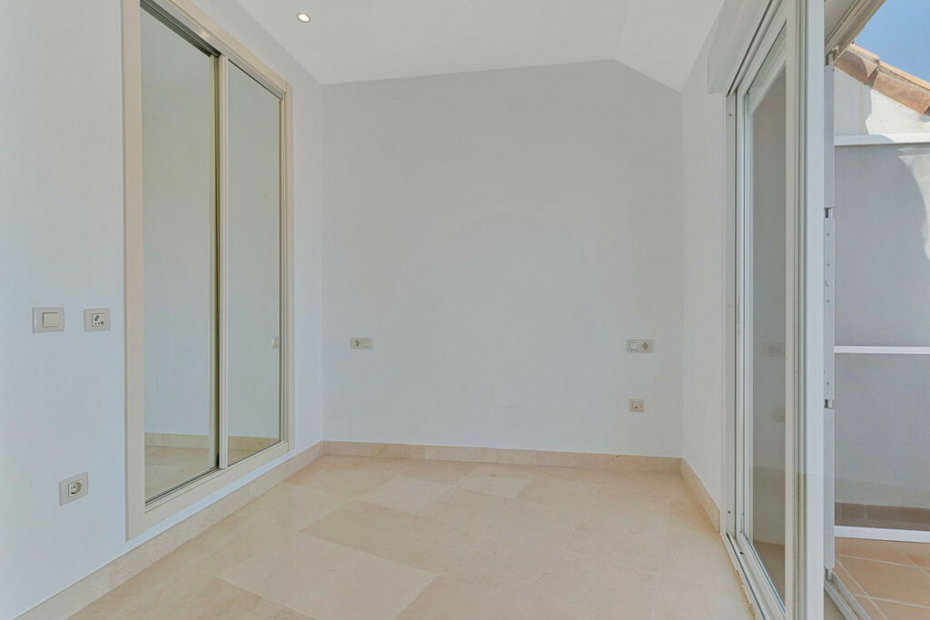 Penthouse Fuengirola Málaga - image 19