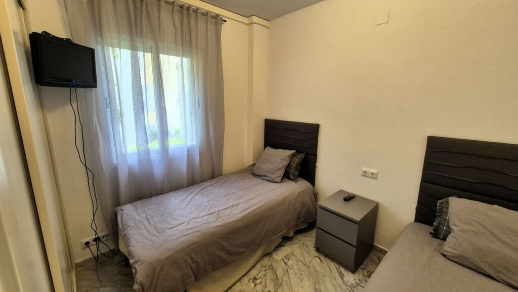 Ground Floor Apartment Bahía de Marbella Málaga - image 17