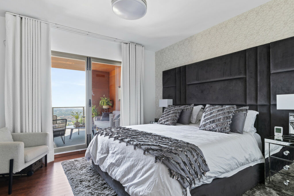 Townhouse Benahavís Málaga - image 21