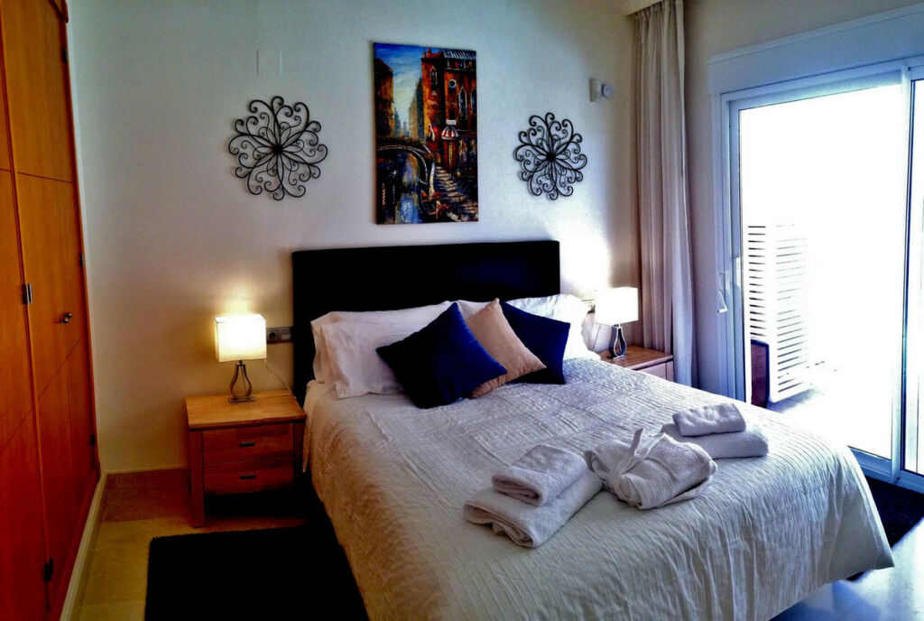 Ground Floor Apartment Aloha Málaga - image 19