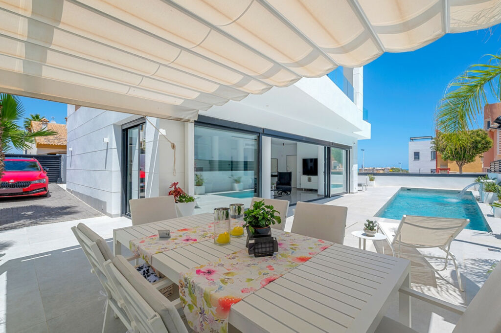 Detached Villa Guardamar del Segura Alicante - image 19