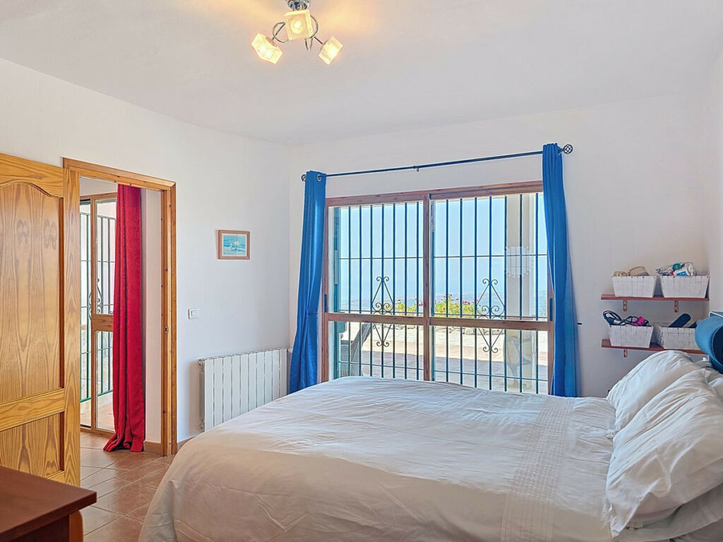 Detached Villa Arenas Málaga - image 19