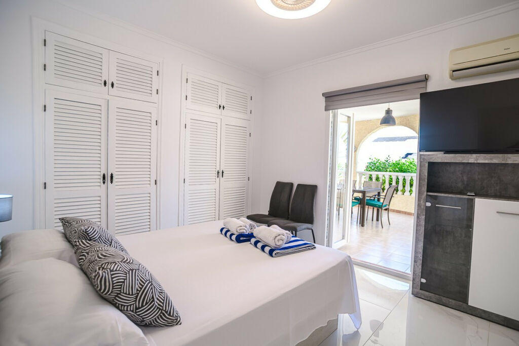 Detached Villa La Siesta Alicante - image 19