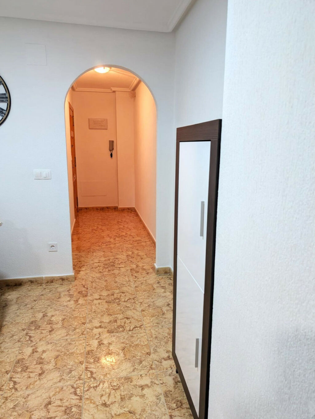 Middle Floor Apartment Torrevieja Alicante - image 19