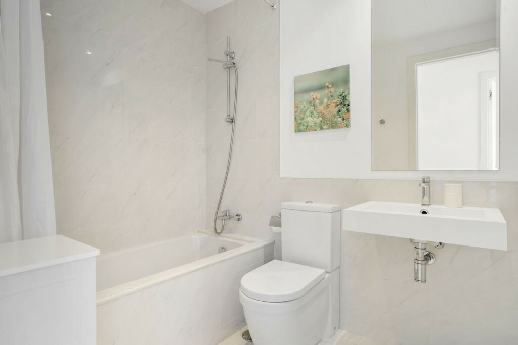 Middle Floor Apartment Estepona Málaga - image 19