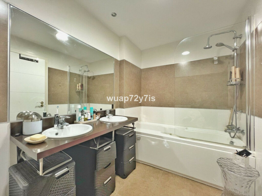 Ground Floor Apartment Benahavís Málaga - image 11
