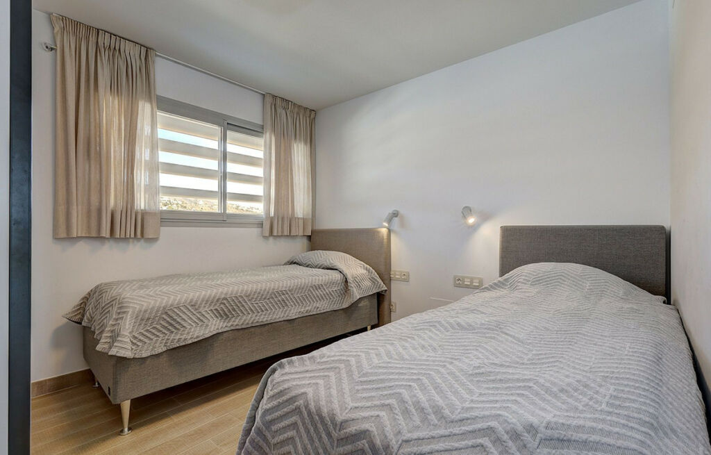 Middle Floor Apartment Fuengirola Málaga - image 19
