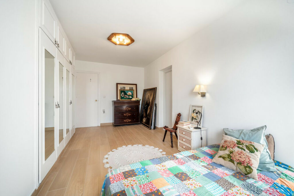 Detached Villa La Viñuela Málaga - image 19