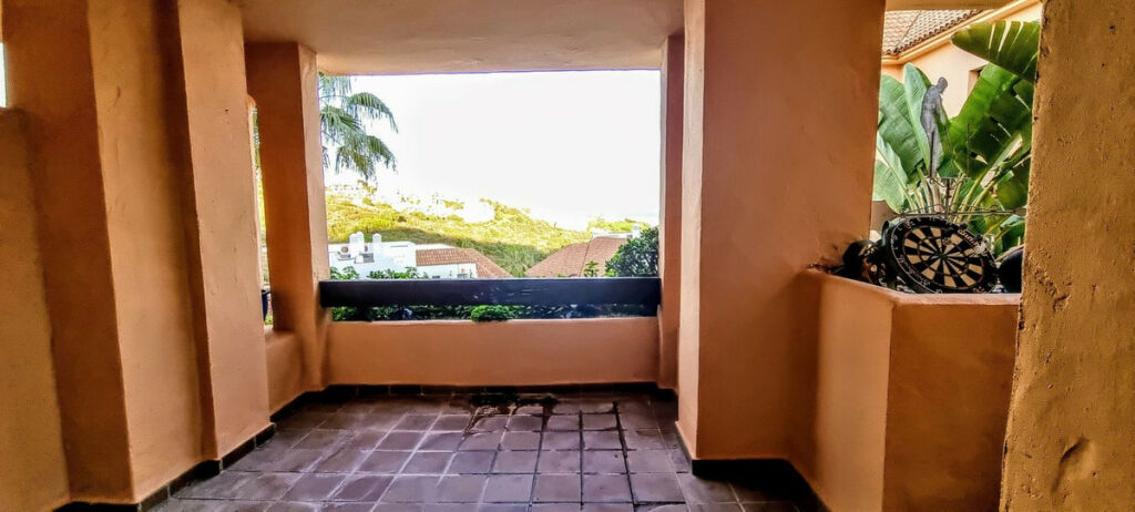 Middle Floor Apartment La Duquesa Málaga - image 19